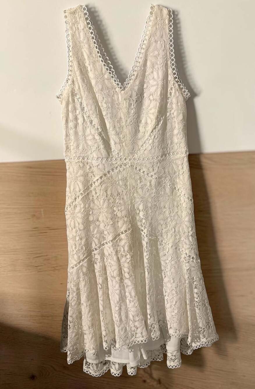 Taylor V-Neck Hi-Lo Lace Midi Dress White Size 12